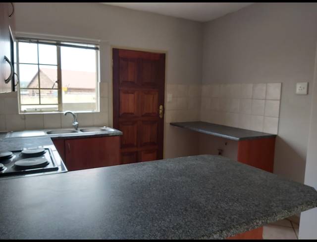 2 BEDROOM DUPLEX TO LET IN NORTH RIDING